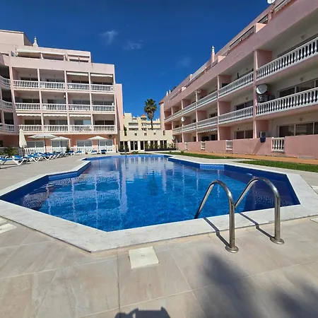 Monte Treasure - Beach, Wifi, Pool, Parking *