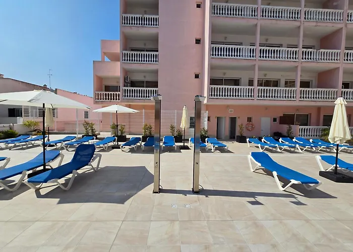 Monte Treasure - Beach, Wifi, Pool, Parking *