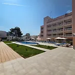 Monte Treasure - Beach, Wifi, Pool, Parking Monte Gordo