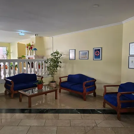 Monte Treasure - Beach, Wifi, Pool, Parking Apartment