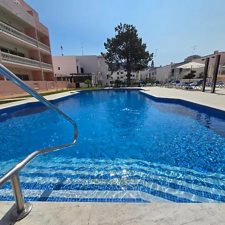 Monte Treasure - Beach, Wifi, Pool, Parking