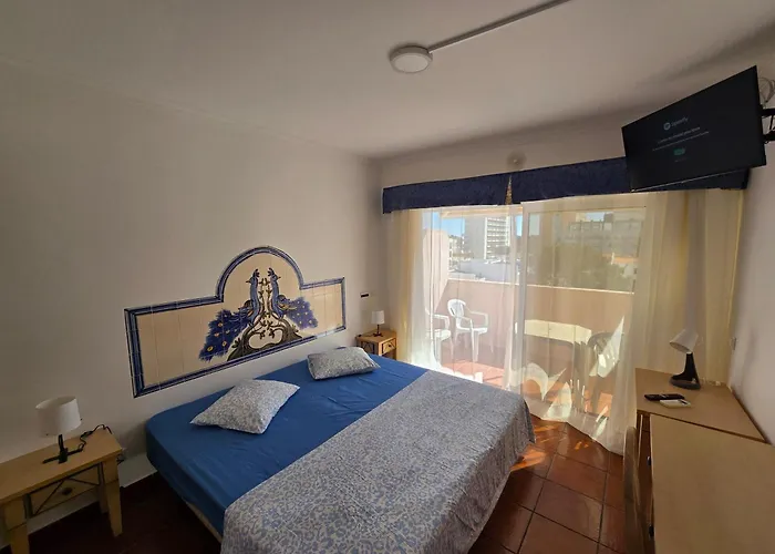 Monte Treasure - Beach, Wifi, Pool, Parking *